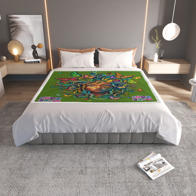 Healing Medusa Household Warm Blanket